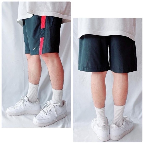 NIKE Black / Red Dri-FIT Running Shorts XL - Picture 1 of 5